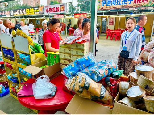 燃人間煙火 趕幸福夜集 一心街社區幸福集市點亮居民微幸福